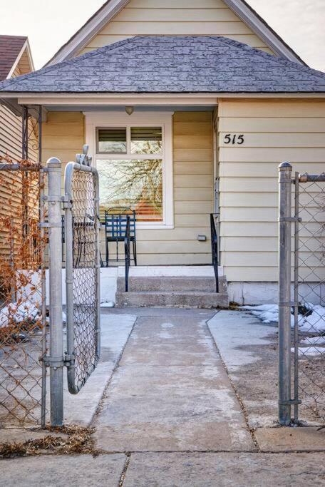 This Little House Close To Hospital,Downtown & Cfd Apartment Cheyenne Exterior foto